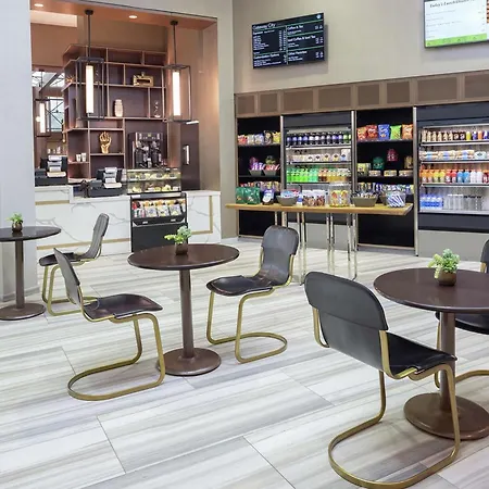 Doubletree By Hilton Hotel Newark Airport-3